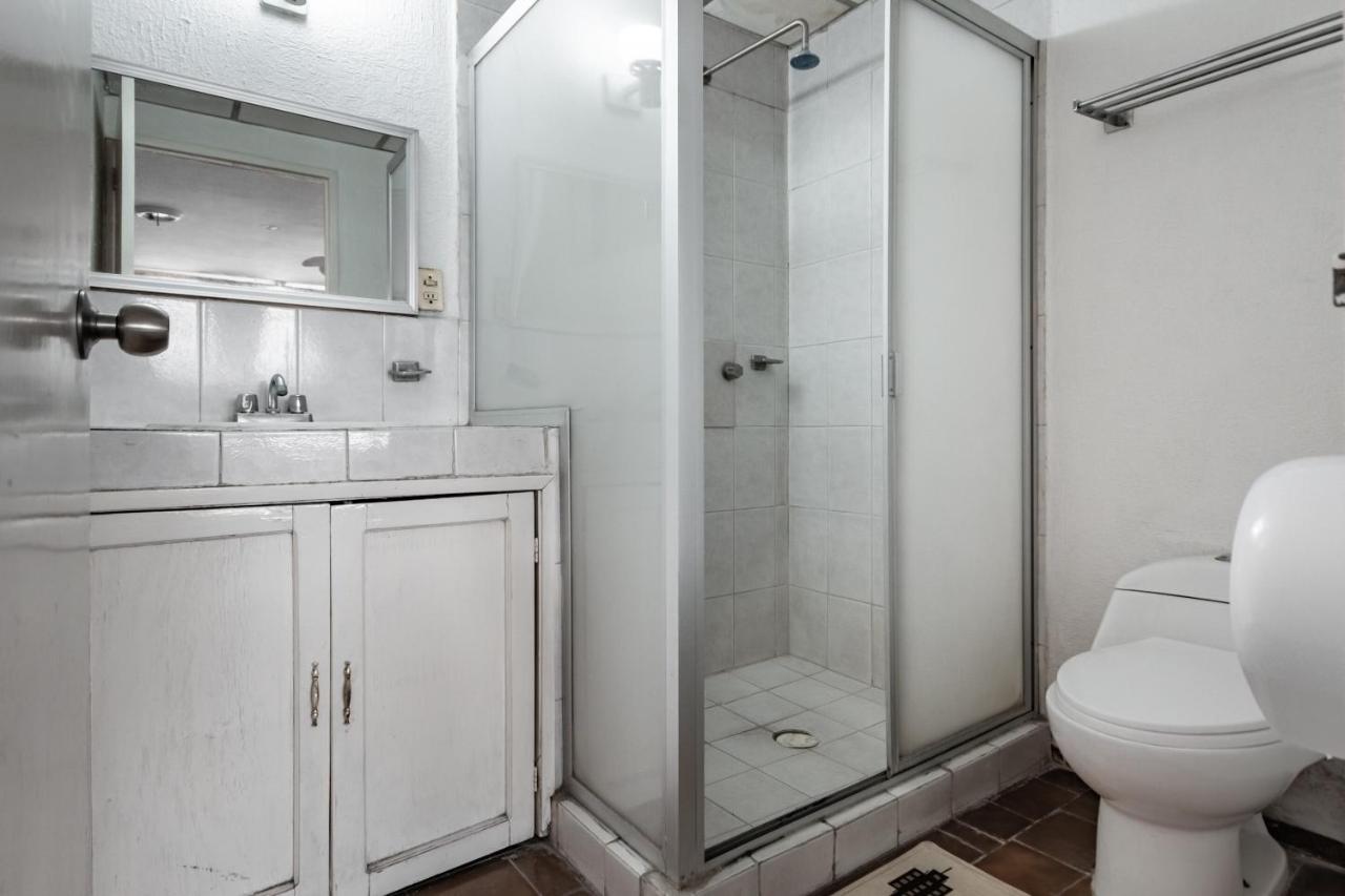 Hotel Halley Λεόν Εξωτερικό φωτογραφία